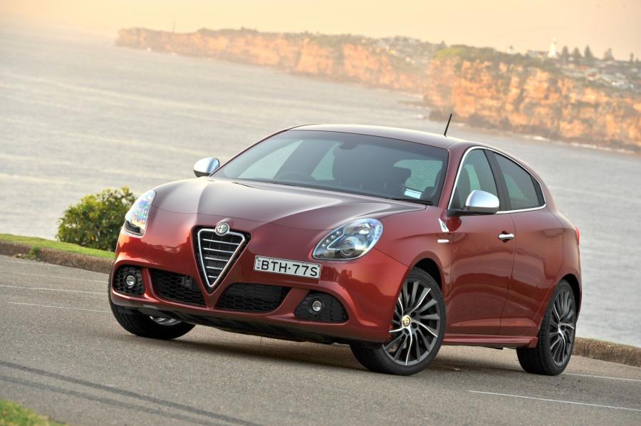  Alfa Romeo Giulietta Quadrifoglio Verde (940) 2011 года  (AU) (фото 13 из 28)